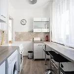 Apartment Lunar *